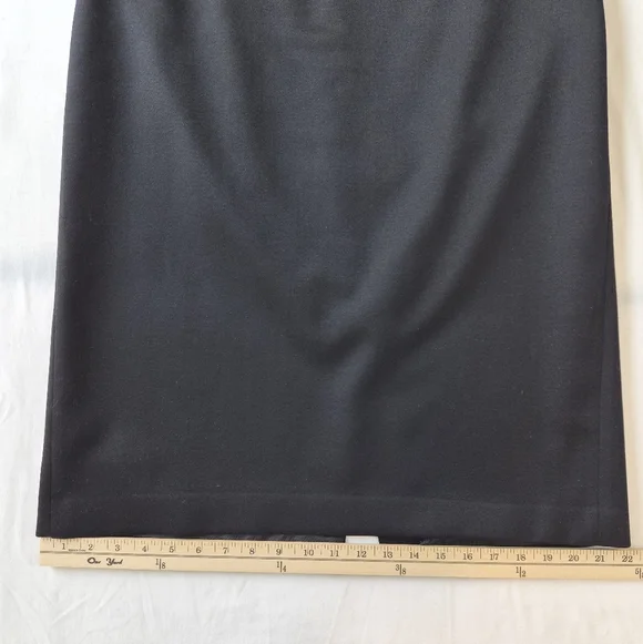 ​Talbots 14P Black Stretch Wool Blend Skirt - Classic Office Essential - Picture 6 of 8